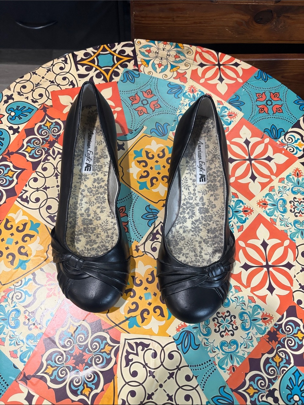 American Eagle Outfitters Black Knot-Front Leather Ballet Flats